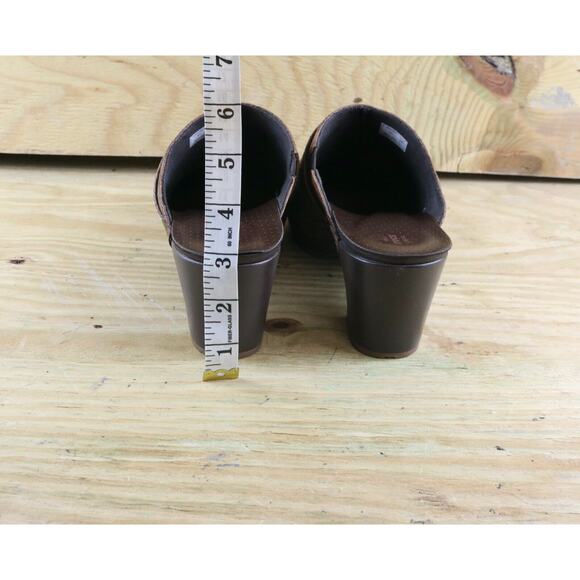 New Crocs Clogs Womens Sz11 Triple Dual Comfort Tooled Brown Shoes Flats Comfort - Picture 6 of 8